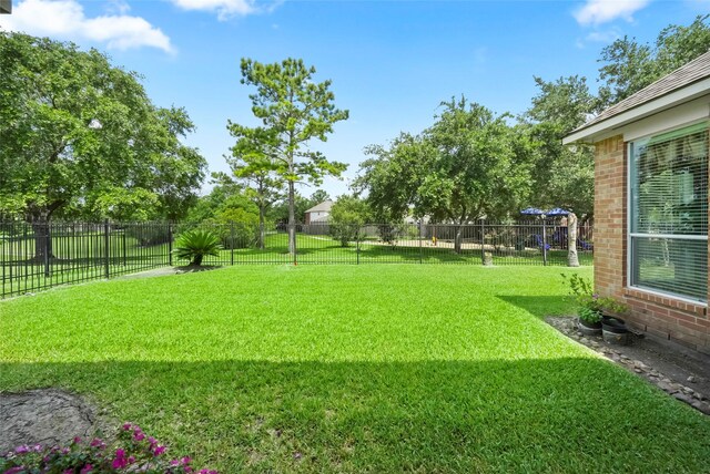 2821 Creek Bend Dr, Friendswood, TX 77546 - photo 13