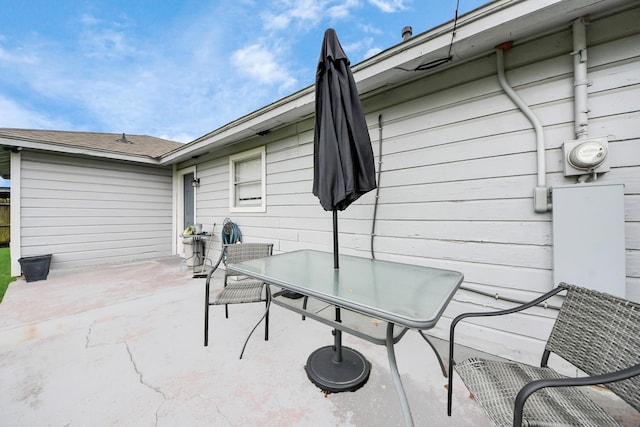 119 Burke Rd, Pasadena, TX 77506 - view of patio with outdoor dining area