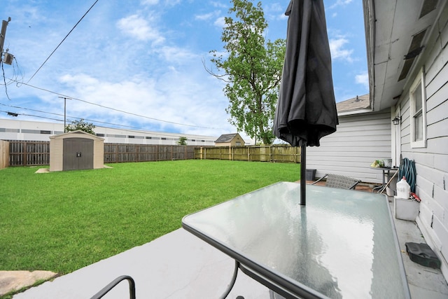 119 Burke Rd, Pasadena, TX 77506 - view of yard featuring a patio