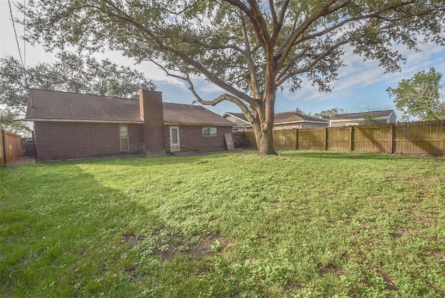 3 Lazybrook St, Angleton, TX 77515 - view of yard
