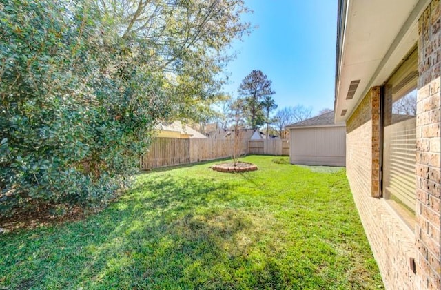 3838 Fawn Creek Dr, Houston, TX 77339 - view of yard