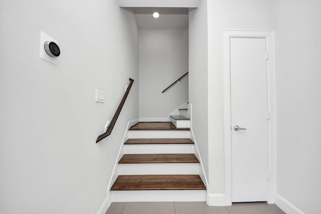 310 Eado Park Cir, Houston, TX 77020 - stairway featuring baseboards and tile patterned flooring