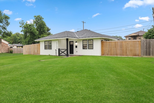 3734 Florinda St, Houston, TX 77021 - rear view of house featuring board and batten siding