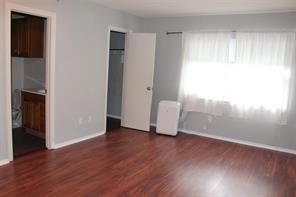 1433 Cedar Post Ln, Houston, TX 77055 - photo 6