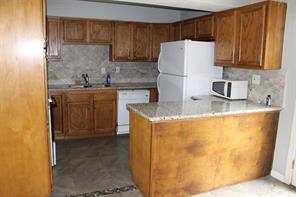 1433 Cedar Post Ln, Houston, TX 77055 - photo 7