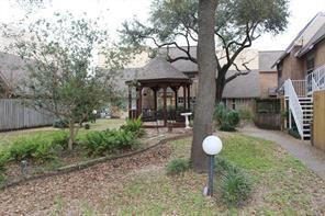 1433 Cedar Post Ln, Houston, TX 77055 - photo 13
