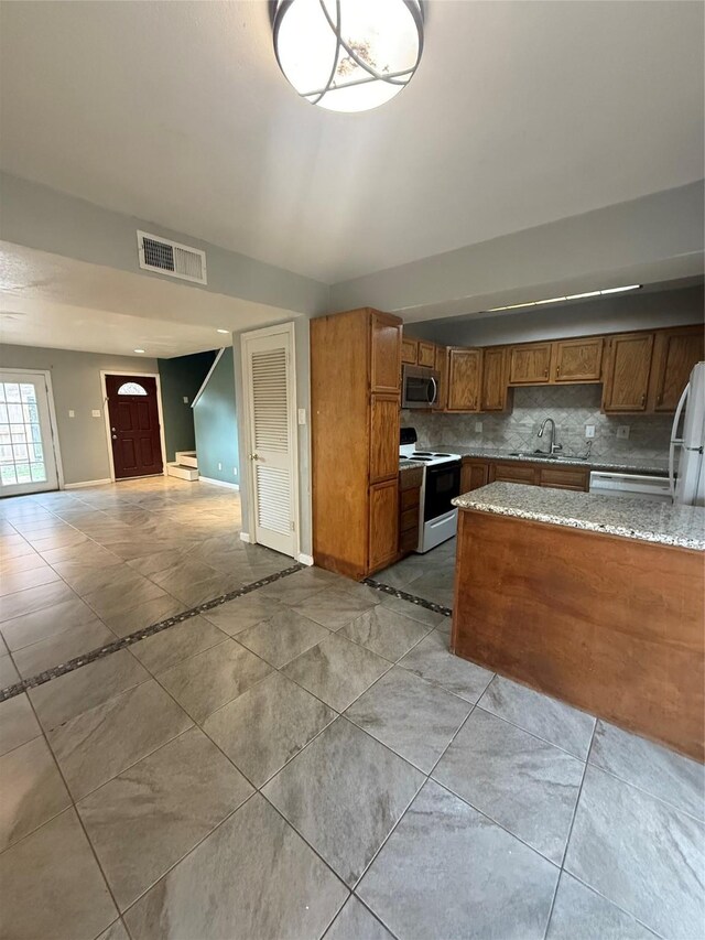 1433 Cedar Post Ln, Houston, TX 77055 - photo 16