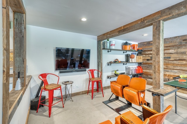 204 Blue Waters Dr, Horseshoe Bay, TX 78657 - interior space featuring concrete flooring, recessed lighting, and baseboards
