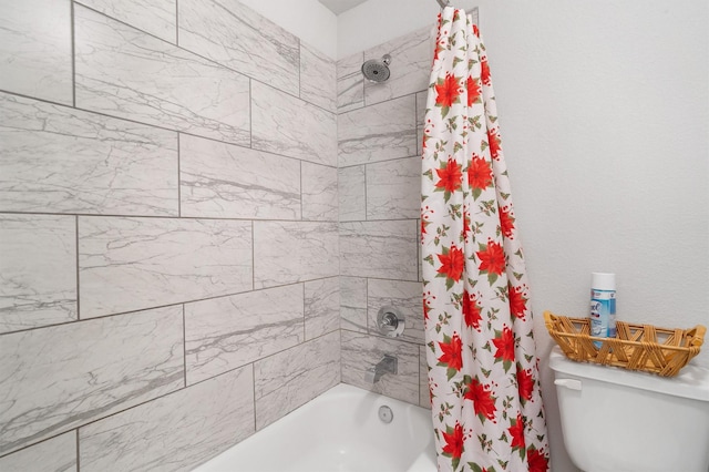 2715 Wembley Way, Rosenberg, TX 77471 - full bath featuring shower / tub combo with curtain and toilet