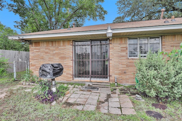 3919 Gardendale Dr, Houston, TX 77092 - property entrance with brick siding