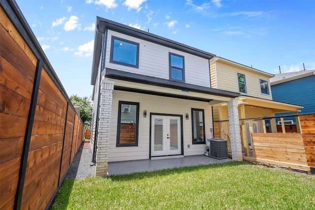 6613 Ave O, Houston, TX 77011 - back of property with french doors