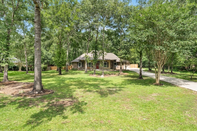 11710 Creek View Ln, Conroe, TX 77385 - view of front facade with driveway