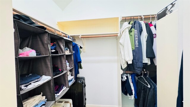 25023 Ivy Trace Ln, Katy, TX 77494 - view of walk in closet