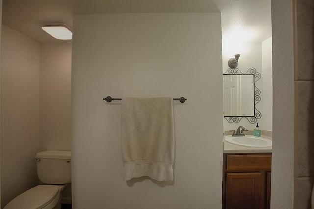 907 Davis Rd, League City, TX 77573 - bathroom with vanity and toilet
