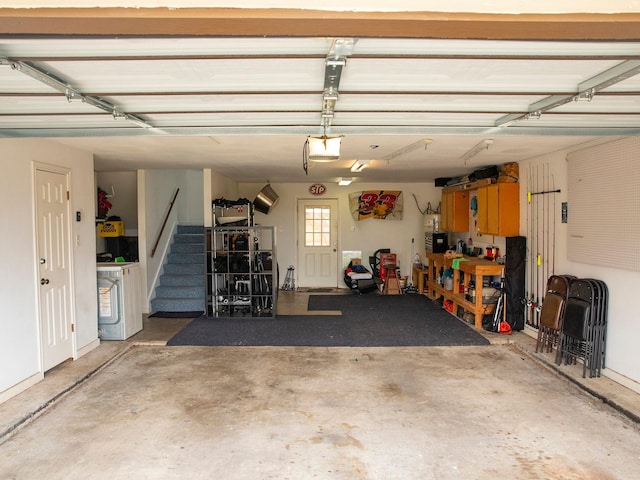 907 Davis Rd, League City, TX 77573 - garage with a garage door opener