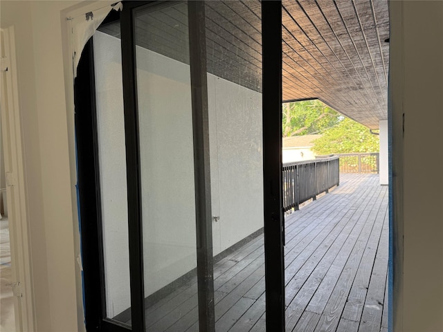 5115 S Braeswood Blvd, Houston, TX 77096 - view of wooden terrace