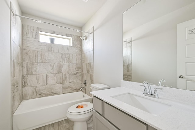 350 Selah Ct, Alvin, TX 77511 - full bath featuring vanity, shower / tub combination, and wood finished floors
