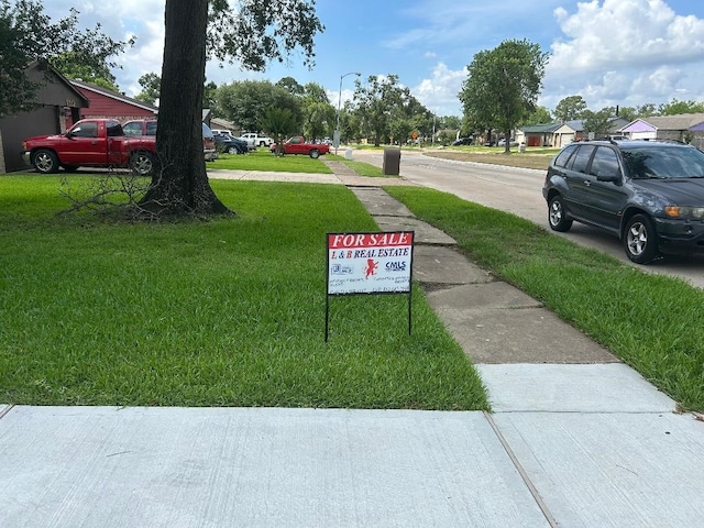 6322 Purple Sage Rd, Houston, TX 77049 - view of grassy yard