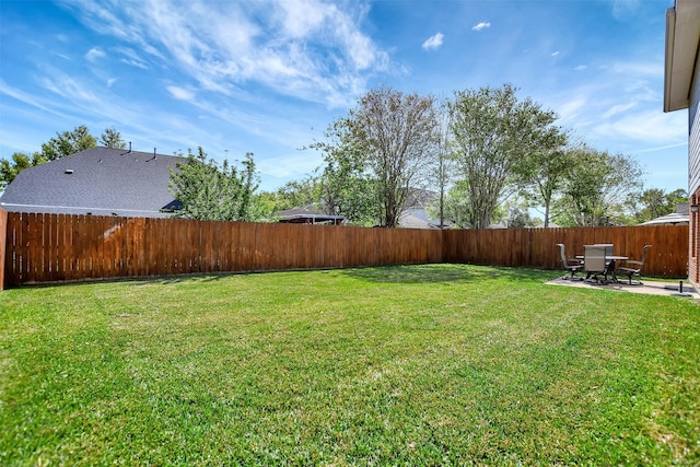 7818 Desert Canyon Ct, Houston, TX 77041 - view of yard featuring a patio area