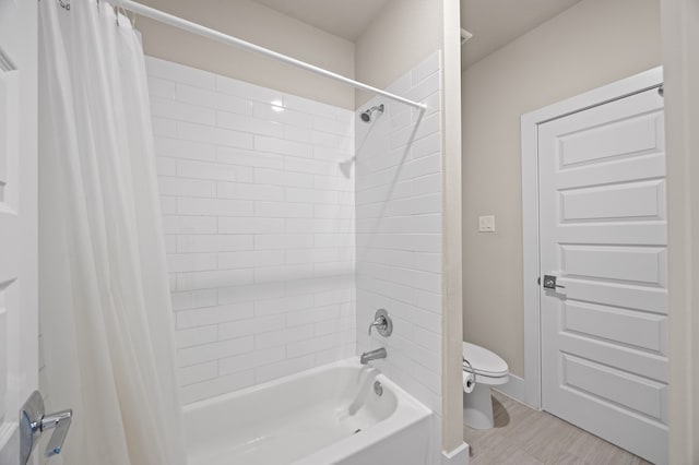 27927 Indigo Ridge Dr, Fulshear, TX 77441 - full bathroom featuring toilet and shower / tub combo