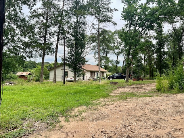 22606 Fm 359th Rd, Hempstead, TX 77445 - view of yard featuring driveway