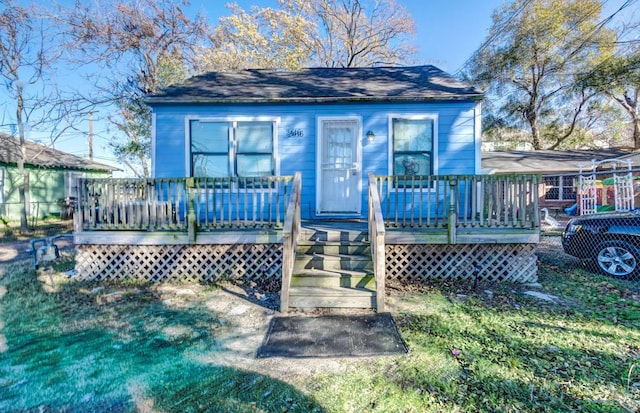 2416 Eastman St, Houston, TX 77009 - bungalow-style house with a wooden deck