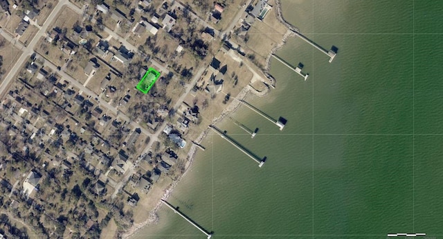 744 S Carroll St, La Porte, TX 77571