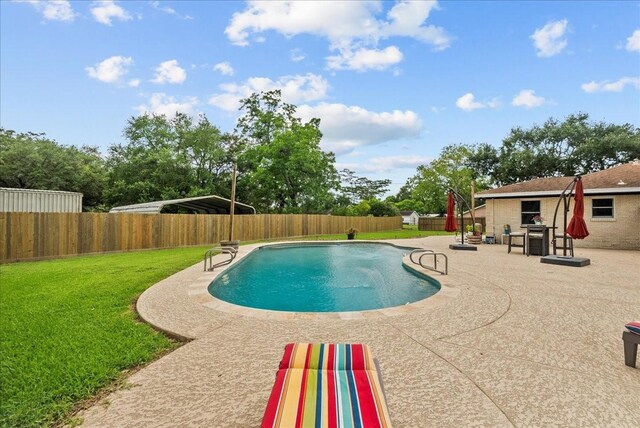 12153 24th St, Santa Fe, TX 77510 - view of swimming pool with a patio area
