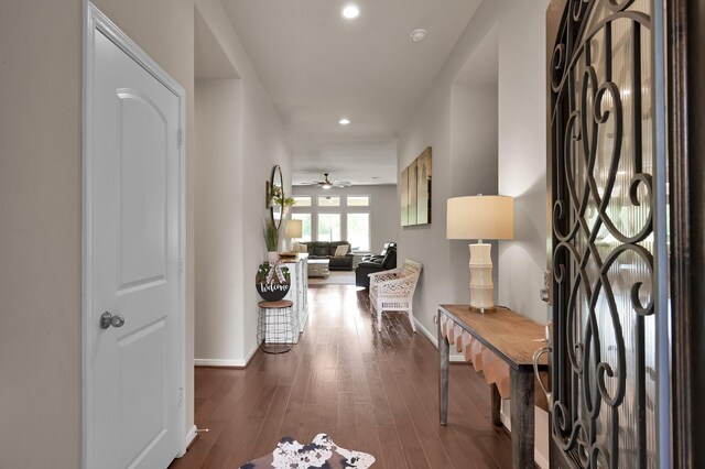 9175 White Tail Dr, Conroe, TX 77303 - foyer featuring baseboards, recessed lighting, dark wood finished floors, and a ceiling fan
