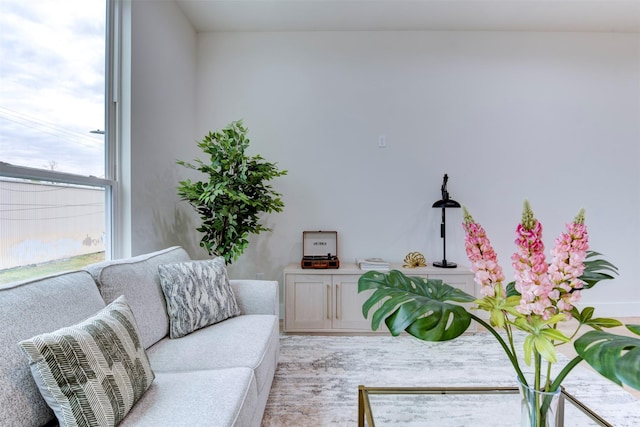 1306 Evelyn St, Houston, TX 77009 - view of living room