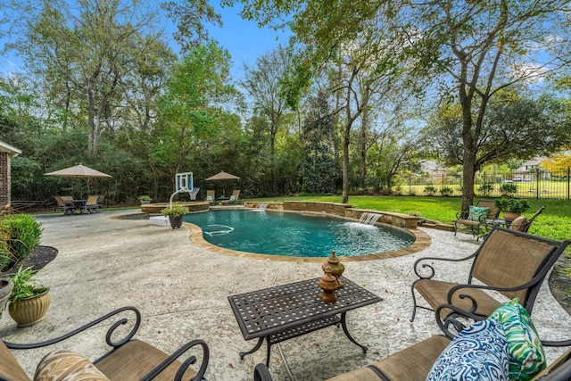 3 Forest Steppes Ct, The Woodlands, TX 77382 - view of pool featuring a patio
