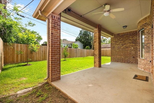 3707 Charleston St, Houston, TX 77021 - view of patio with a ceiling fan