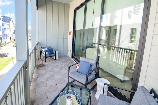 2419 W Kolbe Ln, Houston, TX 77080 - view of balcony