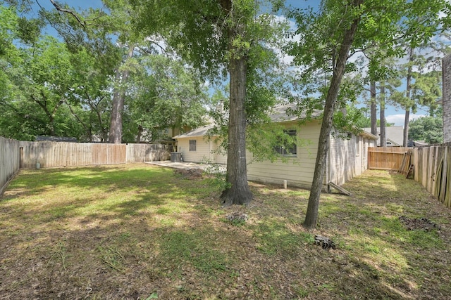 2707 Shawna Lyn Dr, Spring, TX 77373 - view of fenced backyard