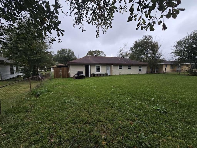 2301 Owens Ave, Groves, TX 77619 - photo 4