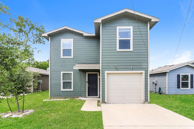7945 Henson St, Houston, TX 77028 - traditional home featuring a front yard, a garage, and driveway