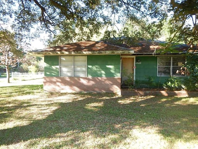 3429 Graves Ave, Groves, TX 77619 - ranch-style house with brick siding