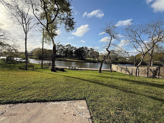 301 Old Bayou Dr, Dickinson, TX 77539 - view of yard with a water view
