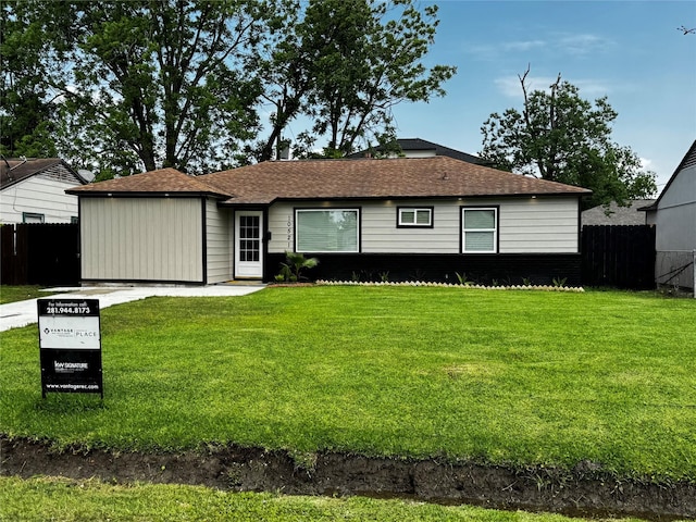 10521 Cathedral Dr, Houston, TX 77051 - photo 1