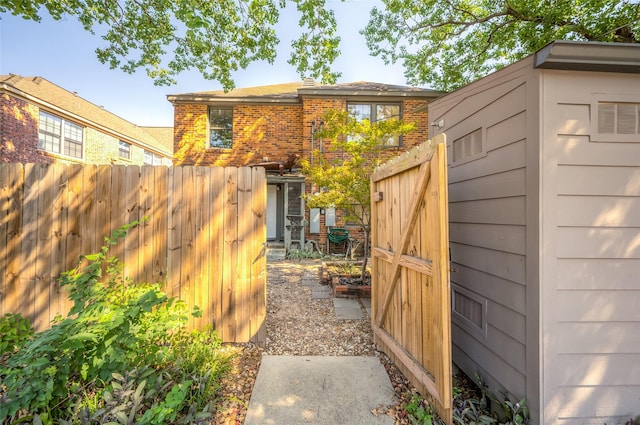 2308 Blodgett St, Houston, TX 77004 - view of gate