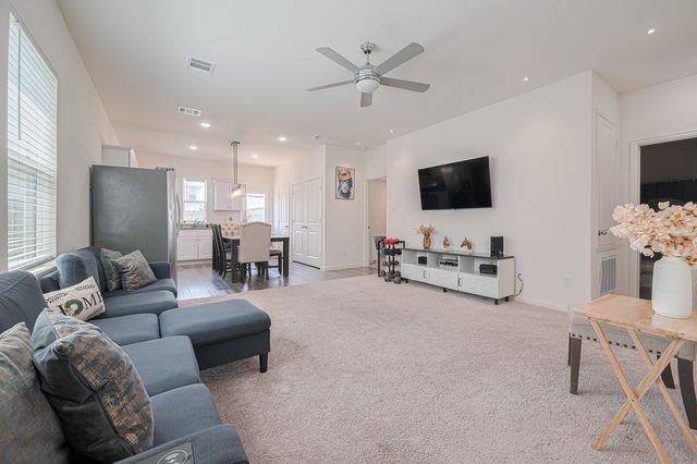 7826 Flowering Lotus Ln, Houston, TX 77016 - photo 7