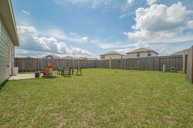 7826 Flowering Lotus Ln, Houston, TX 77016 - photo 37
