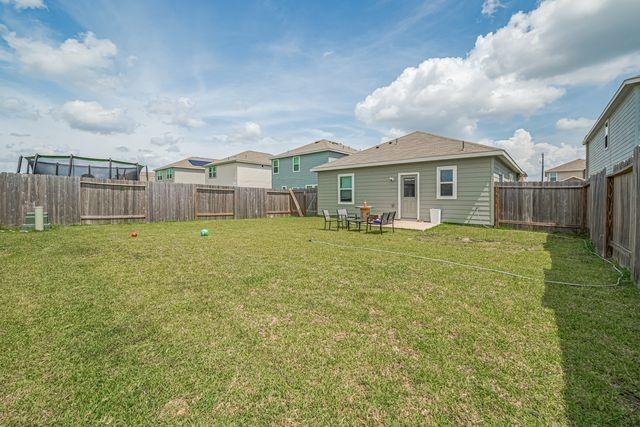 7826 Flowering Lotus Ln, Houston, TX 77016 - photo 39
