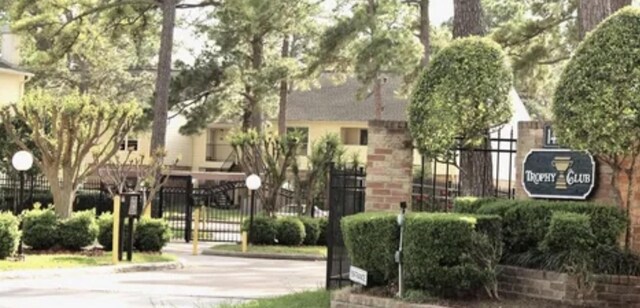 14515 Wunderlich Dr Unit 1703, Houston, TX 77069 - view of property's community featuring a gate