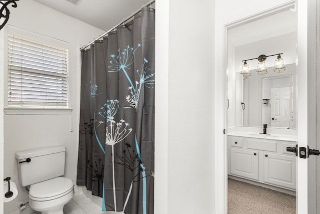 3815 Griffin Ln, Missouri City, TX 77459 - bathroom with toilet, vanity, and a shower with shower curtain