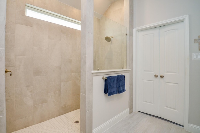 18234 Shoreline Vista Ln, Cypress, TX 77433 - full bathroom featuring a walk in shower