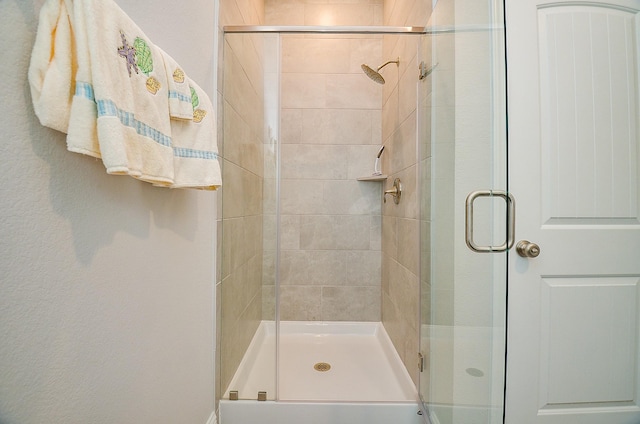 18234 Shoreline Vista Ln, Cypress, TX 77433 - full bath featuring a shower stall