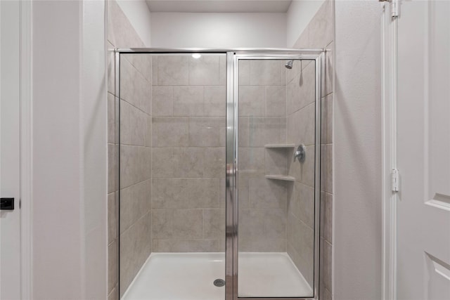 5732 Palm Flower Dr, Montgomery, TX 77316 - bathroom featuring a stall shower