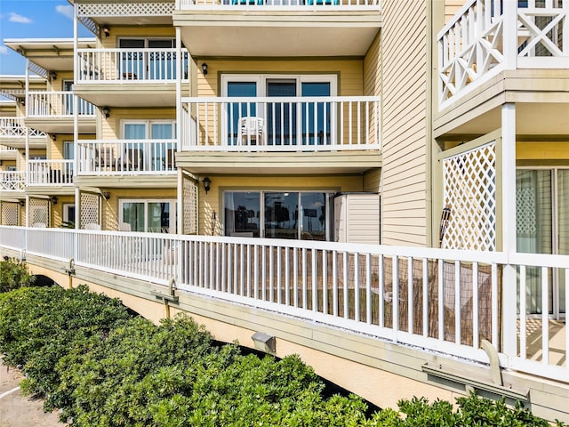 6300 Seawall Blvd Unit 9115, Galveston, TX 77551 - view of apartment building / complex