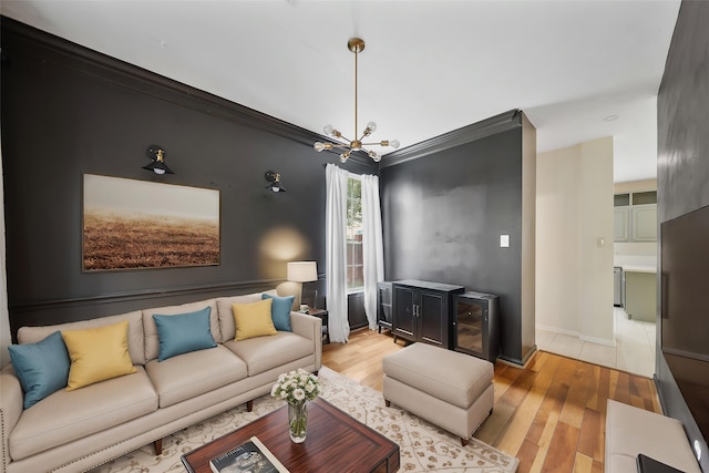 718 Presley Way, Sugar Land, TX 77479 - living area featuring light wood-type flooring and baseboards